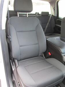 2018 Chevrolet Silverado 1500 LT Z71 4x4   - Photo 18 - Mishawaka, IN 46545