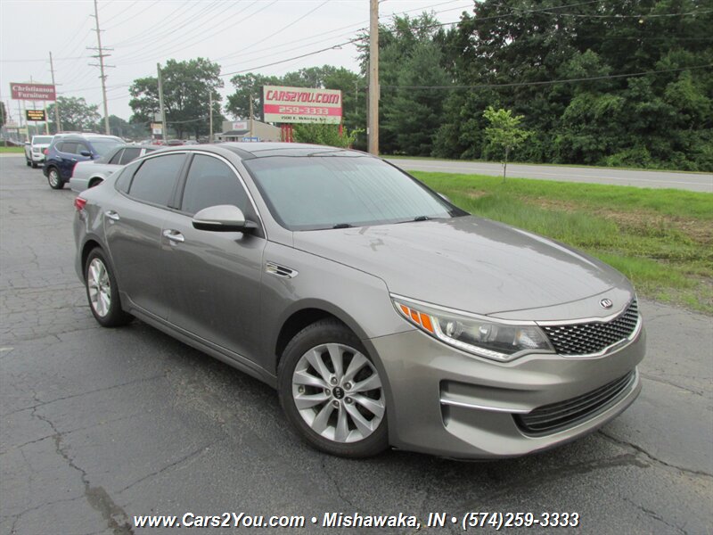 2018 Kia Optima EX - Photo 7 - Mishawaka, IN 46545