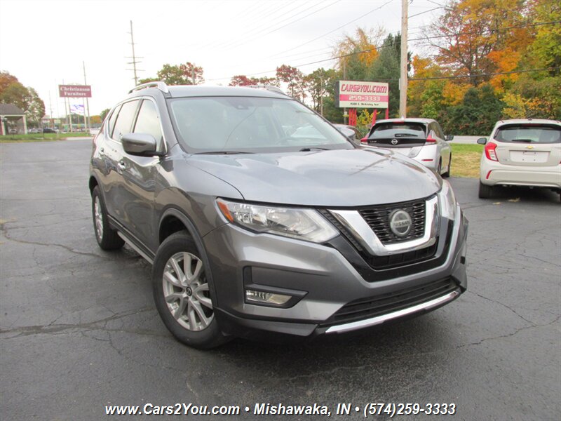 2019 Nissan Rogue SV 4x4   - Photo 1 - Mishawaka, IN 46545