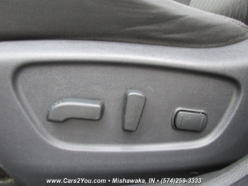 2019 Nissan Rogue SV 4x4 - Photo 13 - Mishawaka, IN 46545