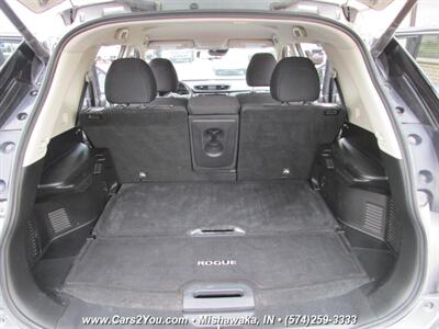2019 Nissan Rogue SV 4x4 - Photo 17 - Mishawaka, IN 46545