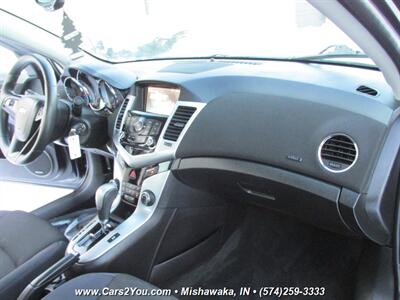 2016 Chevrolet Cruze Limited 1LT Auto   - Photo 16 - Mishawaka, IN 46545