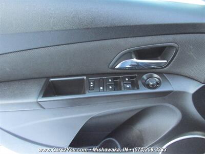 2016 Chevrolet Cruze Limited 1LT Auto   - Photo 8 - Mishawaka, IN 46545