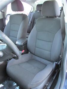 2016 Chevrolet Cruze Limited 1LT Auto   - Photo 10 - Mishawaka, IN 46545