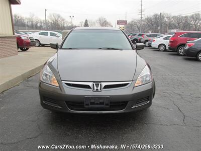 2006 Honda Accord EX w/Leather   - Photo 2 - Mishawaka, IN 46545