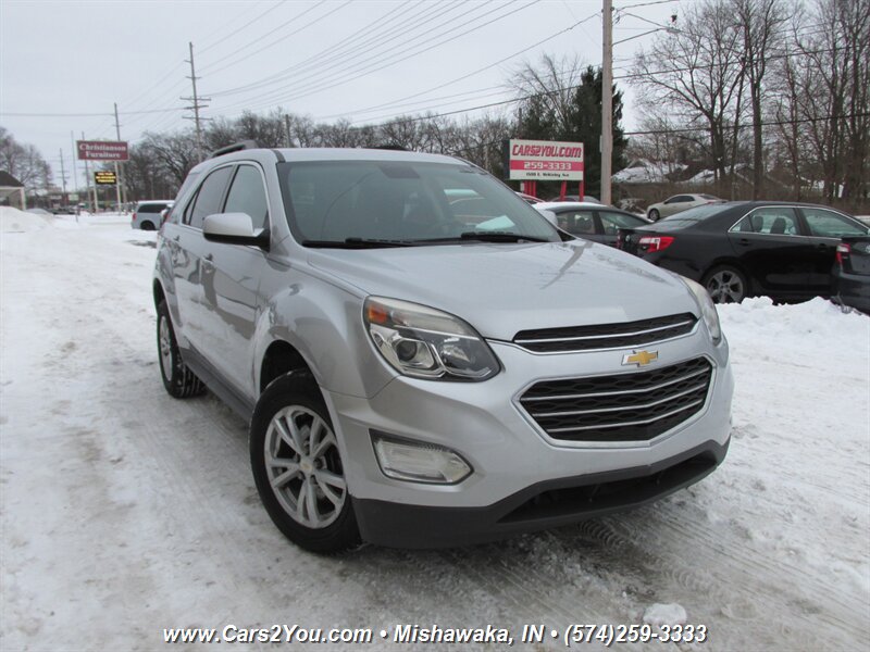 2017 Chevrolet Equinox LT   - Photo 1 - Mishawaka, IN 46545