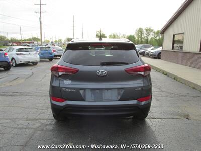 2017 Hyundai TUCSON SE 4x4   - Photo 4 - Mishawaka, IN 46545