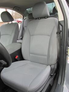 2018 Subaru Legacy 2.5i AWD   - Photo 10 - Mishawaka, IN 46545