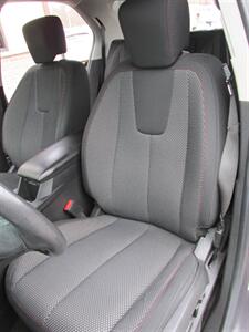 2013 Chevrolet Equinox LT 4x4   - Photo 11 - Mishawaka, IN 46545
