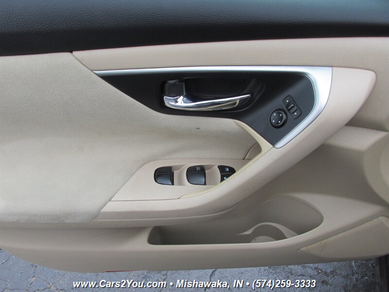 2015 Nissan Altima 2.5 - Photo 7 - Mishawaka, IN 46545
