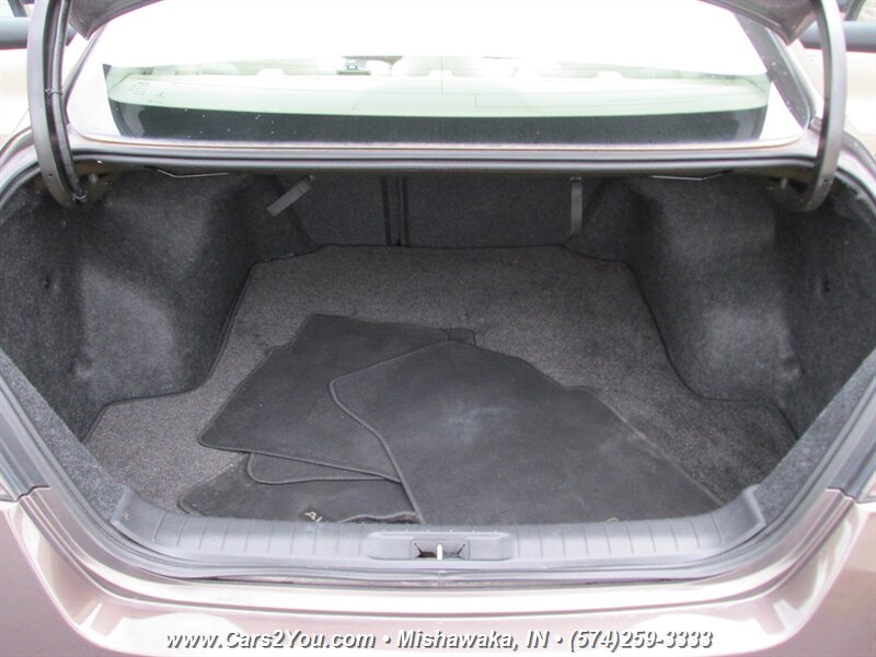 2015 Nissan Altima 2.5 - Photo 14 - Mishawaka, IN 46545