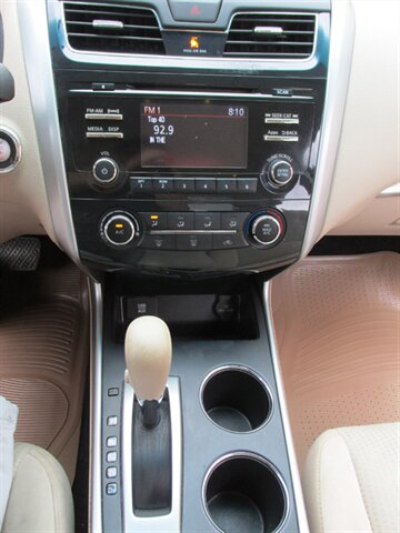 2015 Nissan Altima 2.5 - Photo 25 - Mishawaka, IN 46545