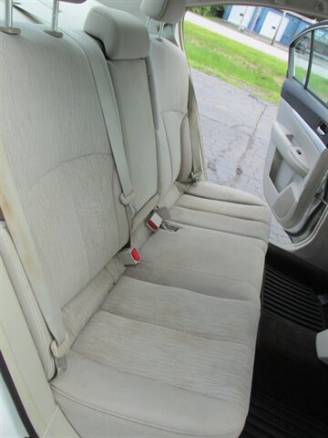 2013 Subaru Legacy 2.5i AWD - Photo 13 - Mishawaka, IN 46545
