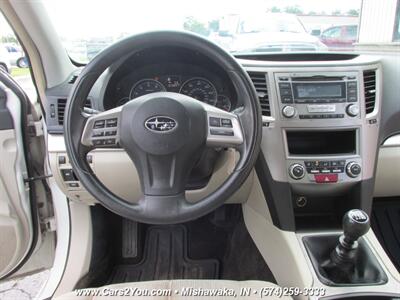 2013 Subaru Legacy 2.5i AWD - Photo 17 - Mishawaka, IN 46545