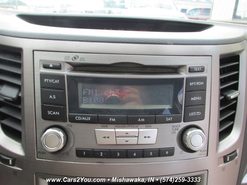 2013 Subaru Legacy 2.5i AWD - Photo 24 - Mishawaka, IN 46545