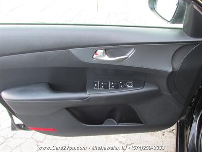 2021 Kia Forte FE   - Photo 9 - Mishawaka, IN 46545