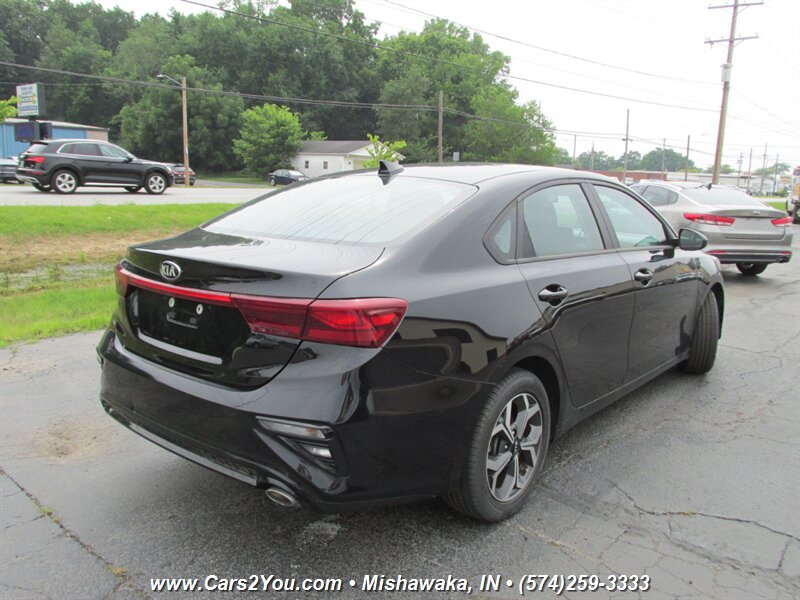 2021 Kia Forte FE - Photo 6 - Mishawaka, IN 46545