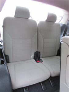 2017 Kia Sorento LX 4x4 - Photo 17 - Mishawaka, IN 46545
