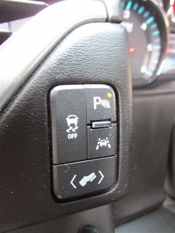 2016 Chevrolet Suburban LTZ 4x4 - Photo 39 - Mishawaka, IN 46545