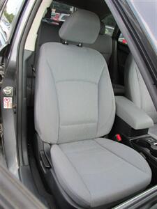 2018 Subaru Outback 2.5i Premium AWD   - Photo 16 - Mishawaka, IN 46545