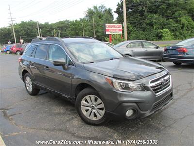 2018 Subaru Outback 2.5i Premium AWD   - Photo 2 - Mishawaka, IN 46545