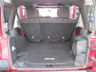 2013 Jeep Wrangler Unlimited Sahara 4x4 - Photo 16 - Mishawaka, IN 46545