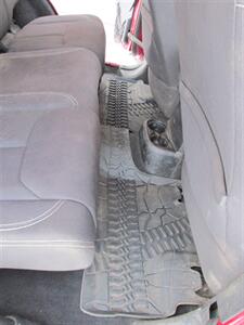 2013 Jeep Wrangler Unlimited Sahara 4x4 - Photo 18 - Mishawaka, IN 46545