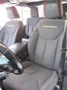 2013 Jeep Wrangler Unlimited Sahara 4x4 - Photo 12 - Mishawaka, IN 46545