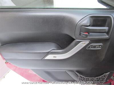 2013 Jeep Wrangler Unlimited Sahara 4x4 - Photo 10 - Mishawaka, IN 46545