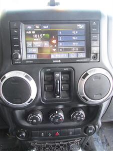 2013 Jeep Wrangler Unlimited Sahara 4x4 - Photo 24 - Mishawaka, IN 46545