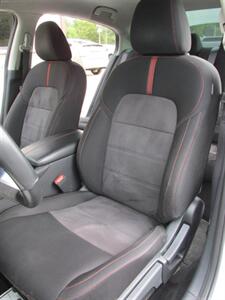 2024 Nissan Sentra SR   - Photo 11 - Mishawaka, IN 46545