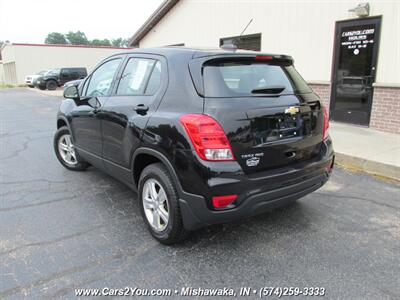 2018 Chevrolet Trax LS 4x4   - Photo 4 - Mishawaka, IN 46545