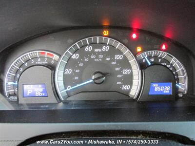 2012 Toyota Camry SE   - Photo 17 - Mishawaka, IN 46545