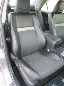 2012 Toyota Camry SE   - Photo 14 - Mishawaka, IN 46545