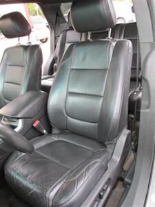 2013 Ford Explorer XLT 4x4   - Photo 11 - Mishawaka, IN 46545