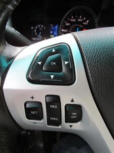 2013 Ford Explorer XLT 4x4   - Photo 24 - Mishawaka, IN 46545