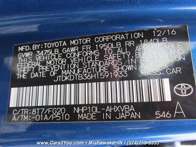 2017 Toyota Prius Hybrid   - Photo 33 - Mishawaka, IN 46545