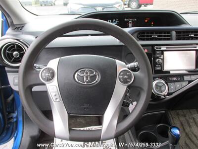 2017 Toyota Prius Hybrid   - Photo 20 - Mishawaka, IN 46545