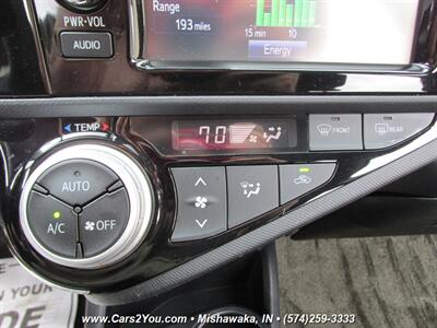 2017 Toyota Prius Hybrid   - Photo 29 - Mishawaka, IN 46545