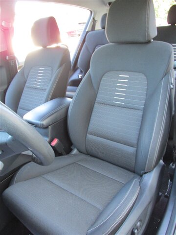 2020 Kia Sportage LX 4x4 - Photo 12 - Mishawaka, IN 46545