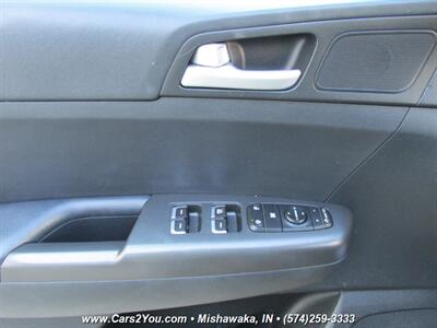 2020 Kia Sportage LX 4x4 - Photo 9 - Mishawaka, IN 46545