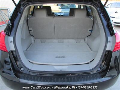 2013 Nissan Rogue SV AWD   - Photo 13 - Mishawaka, IN 46545