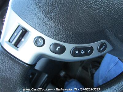 2013 Nissan Rogue SV AWD   - Photo 22 - Mishawaka, IN 46545