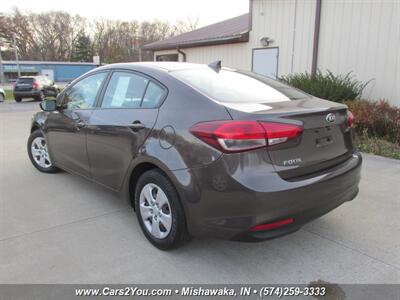 2018 Kia Forte LX   - Photo 4 - Mishawaka, IN 46545