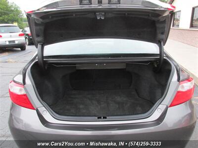 2015 Toyota Camry SE   - Photo 15 - Mishawaka, IN 46545