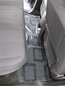 2017 Chevrolet Equinox LS   - Photo 18 - Mishawaka, IN 46545