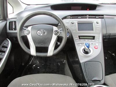 2014 Toyota Prius Hybrid Electric   - Photo 17 - Mishawaka, IN 46545