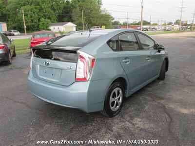 2014 Toyota Prius Hybrid Electric   - Photo 5 - Mishawaka, IN 46545