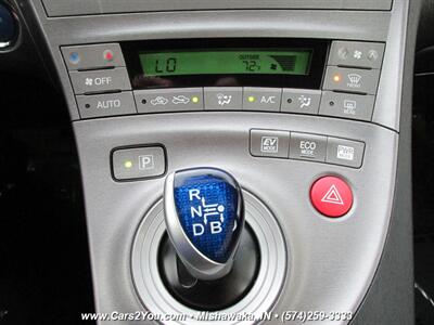 2014 Toyota Prius Hybrid Electric   - Photo 23 - Mishawaka, IN 46545