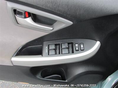 2014 Toyota Prius Hybrid Electric   - Photo 7 - Mishawaka, IN 46545